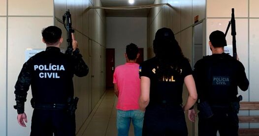 PAI MONSTRO - Polícia Civil de Rondônia prende homem acusado de estuprar a própria filha em Urupá 
